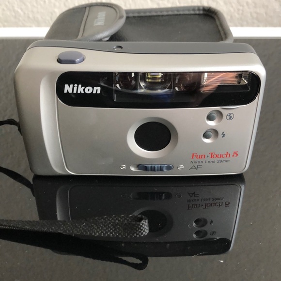 Nikon Fun Touch 5 - Picture 2 of 8